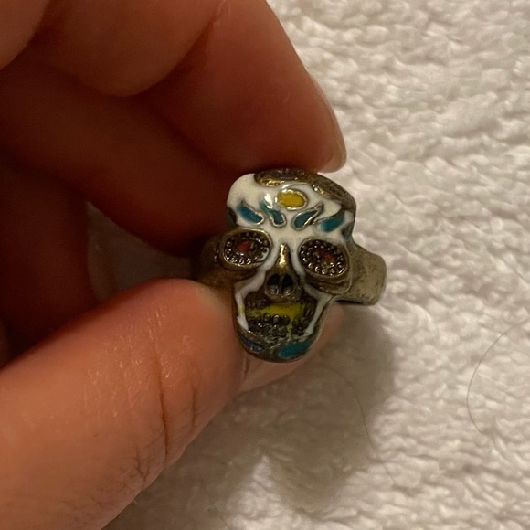 Skull size 5 ring - Picture 2 of 4